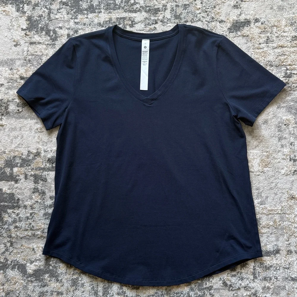 NWOT Lululemon Love V-Neck Shirt - Navy - Picture 3 of 6